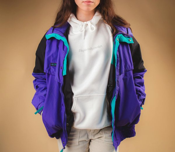 Découvrez comment créer un exfoliant vivifiant au sel marin et à l'huile d'amande douce !